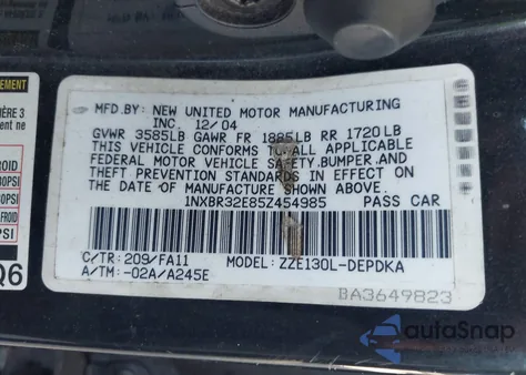 2005 Toyota Corolla Ce z USA, uszkodzony, nr VIN 1NXBR32E85Z454985